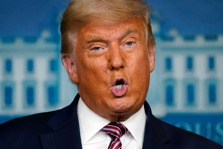 Just-In: Donald Trump Returns To NFTs With His Series 2 Collection